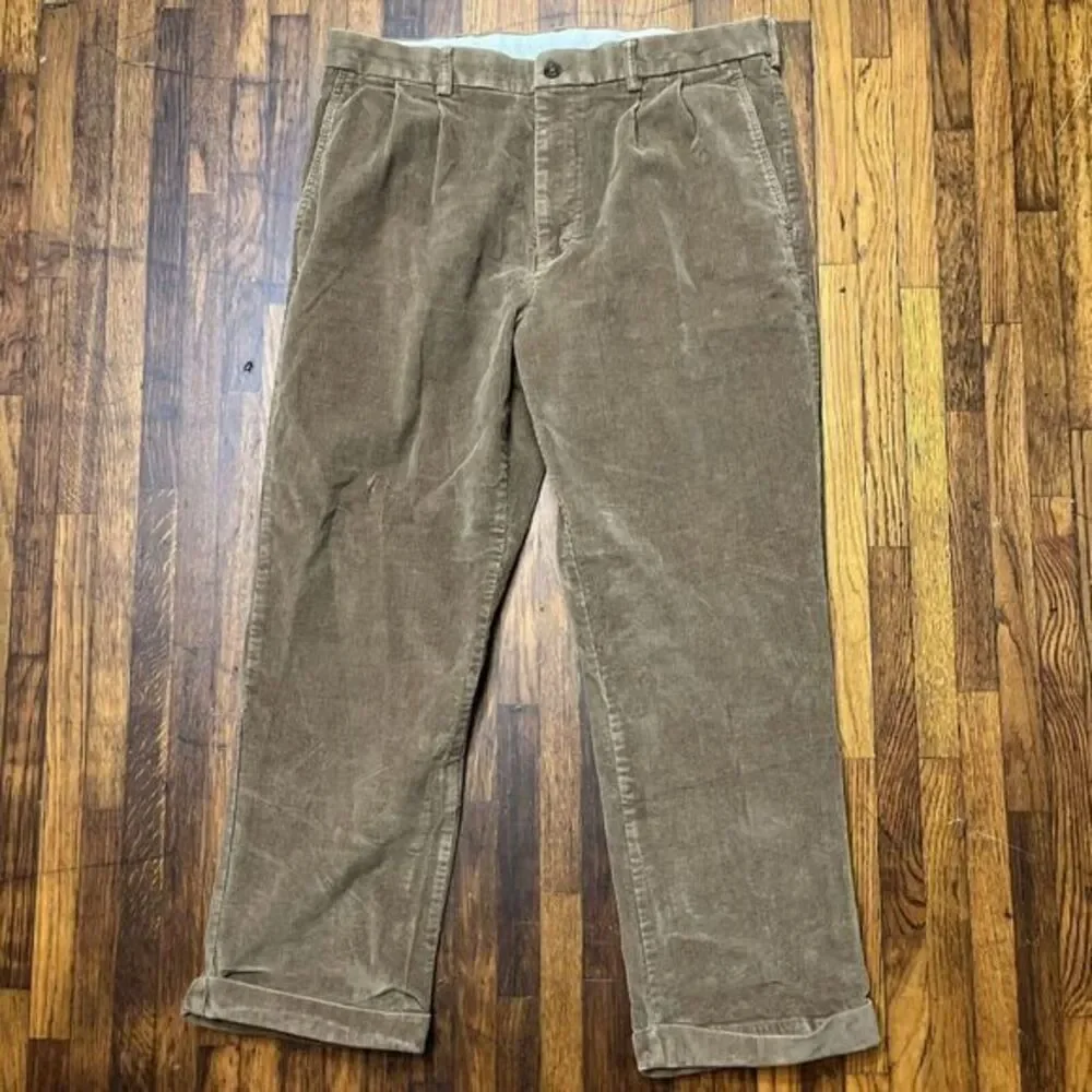 Roundtree Yorke Corduroy Pleated Chino Pants Mens 36x29 (36x26) Cuff‎ Hem Brown
